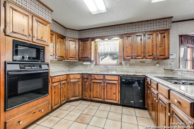 Image 19 of 40 For 707 Berry Ranch