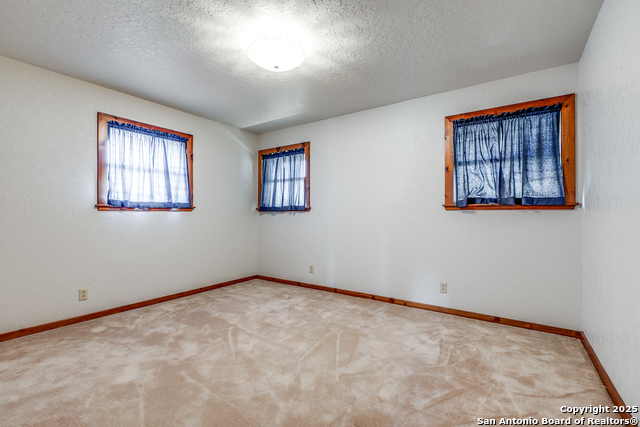 Image 22 of 40 For 707 Berry Ranch