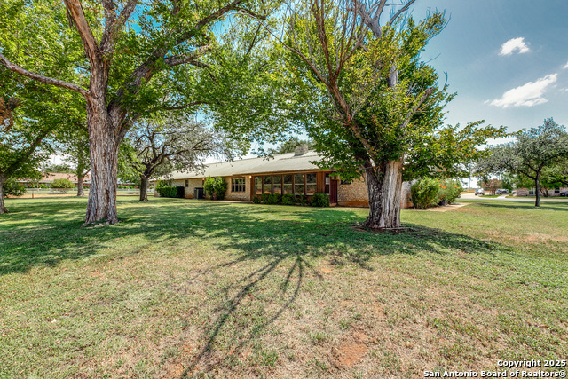 Image 38 of 40 For 707 Berry Ranch