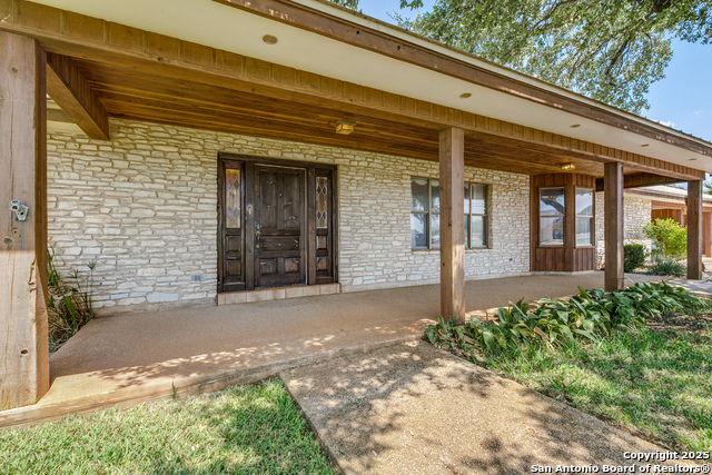Image 5 of 40 For 707 Berry Ranch