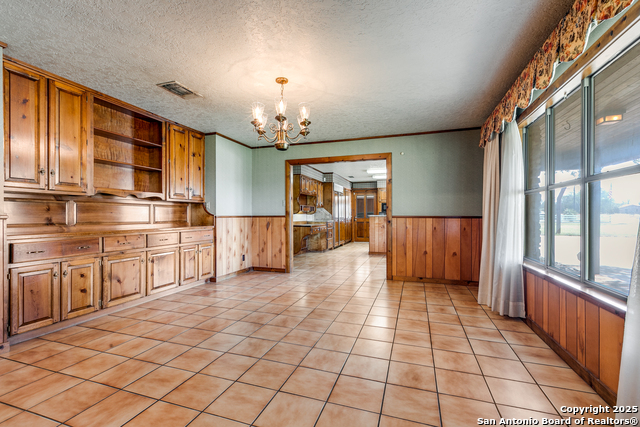 Image 7 of 40 For 707 Berry Ranch