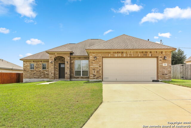 Details for 124 Ridgecrest, Floresville, TX 78114