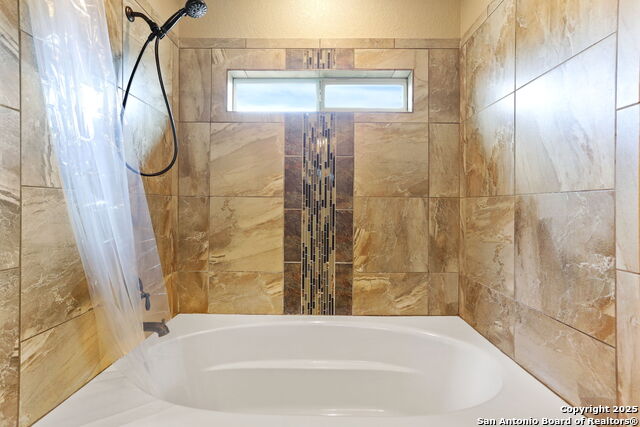 Image 16 of 25 For 124 Ridgecrest