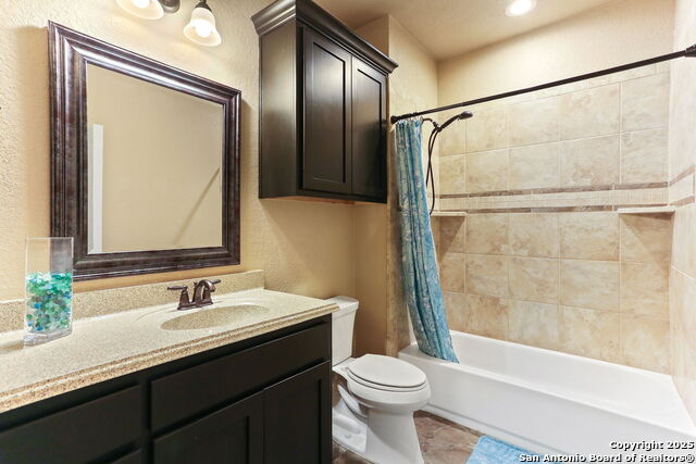 Image 20 of 25 For 124 Ridgecrest