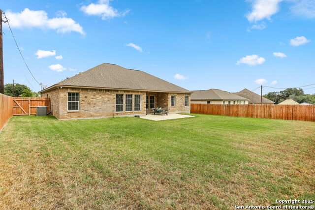 Image 24 of 25 For 124 Ridgecrest