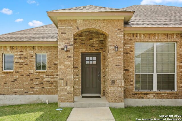 Image 3 of 25 For 124 Ridgecrest