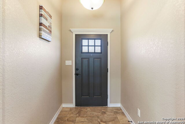 Image 4 of 25 For 124 Ridgecrest