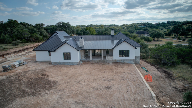 Listing photo id 17 for 345 Shady Hollow