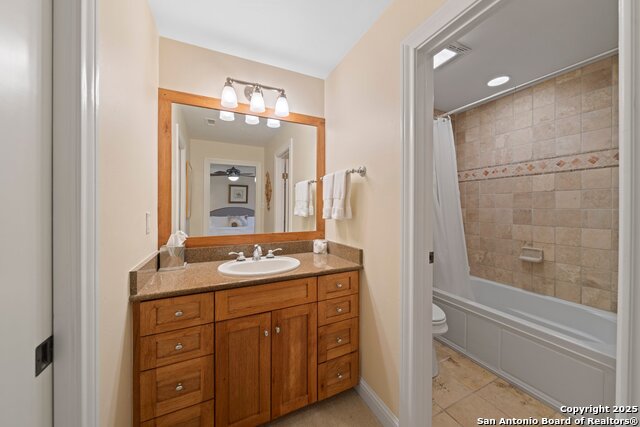 Image 18 of 38 For 407 Spring Mill