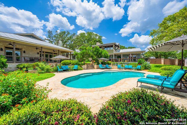 Image 2 of 38 For 407 Spring Mill