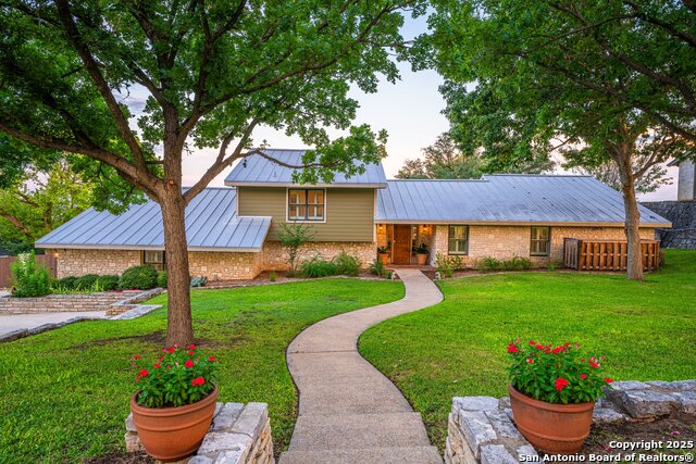 Image 3 of 38 For 407 Spring Mill