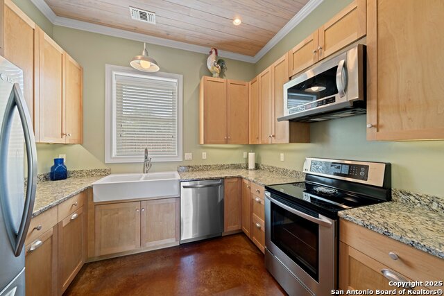 Image 32 of 38 For 407 Spring Mill