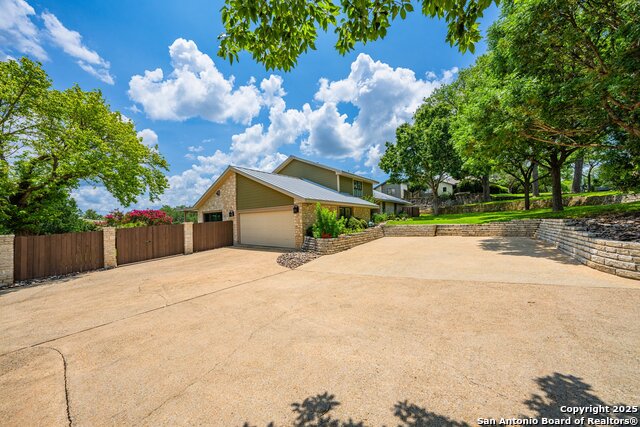 Image 6 of 38 For 407 Spring Mill