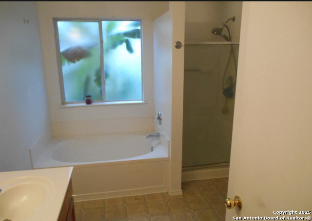 Image 10 of 18 For 8011 Rio Niebla