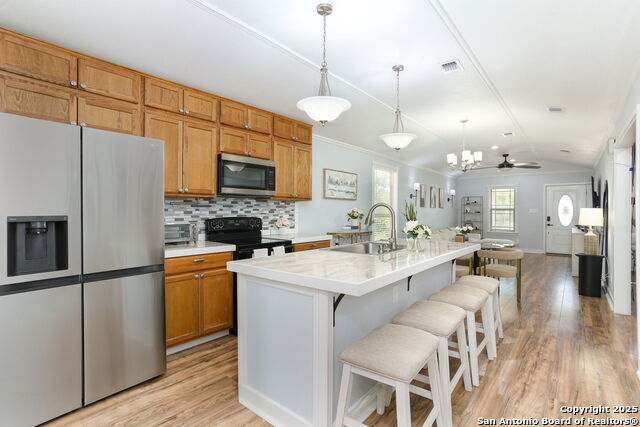 Image 14 of 34 For 90 Clear Lake Loop