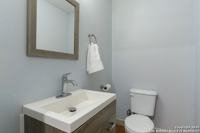 Image 21 of 34 For 90 Clear Lake Loop