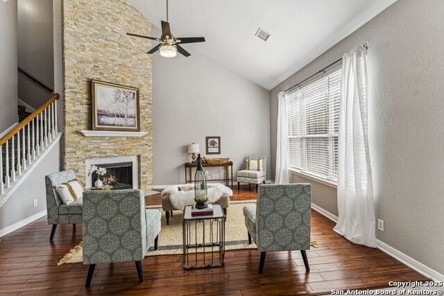Listing photo id 8 for 6022 Diego Ln