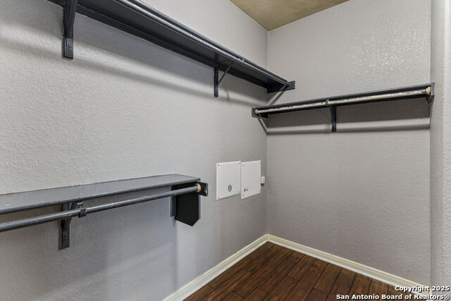 Listing photo id 23 for 6022 Diego Ln