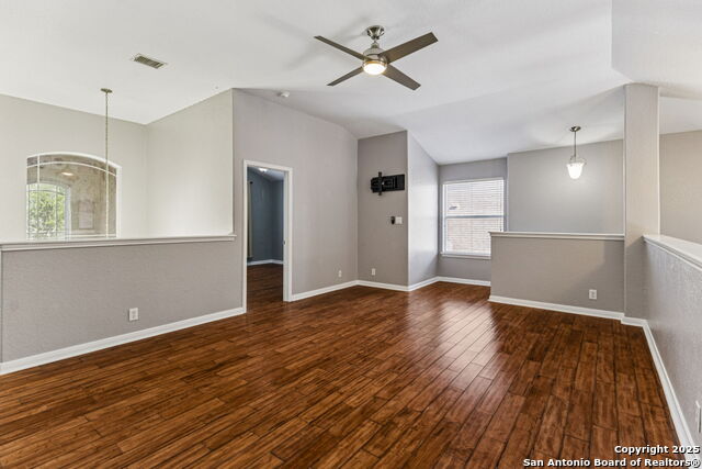 Listing photo id 25 for 6022 Diego Ln