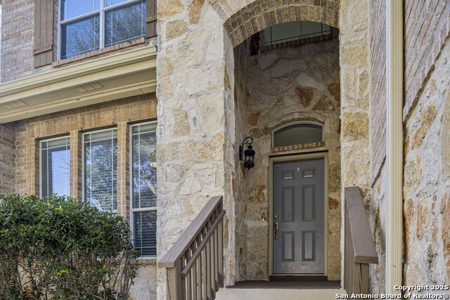 Listing photo id 1 for 6022 Diego Ln