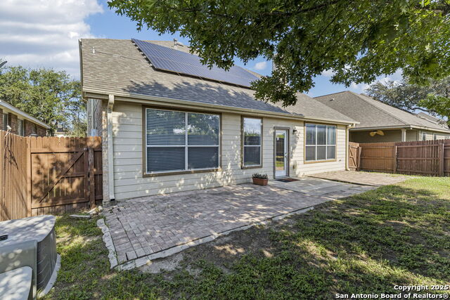 Listing photo id 35 for 6022 Diego Ln