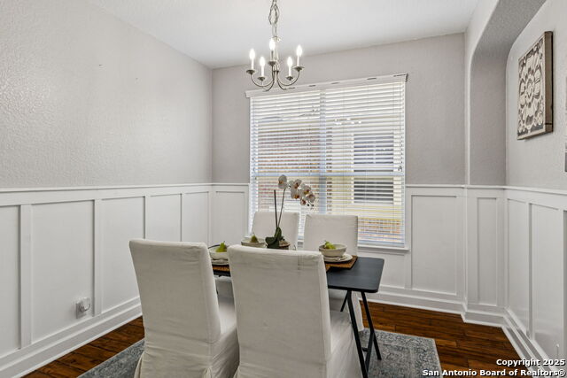 Listing photo id 6 for 6022 Diego Ln