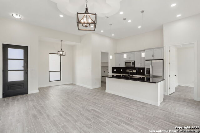 Image 4 of 18 For 1307 Rimrock Cove