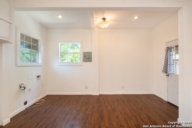 Image 11 of 29 For 427 Vanderbilt St