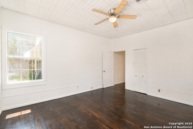 Image 13 of 29 For 427 Vanderbilt St