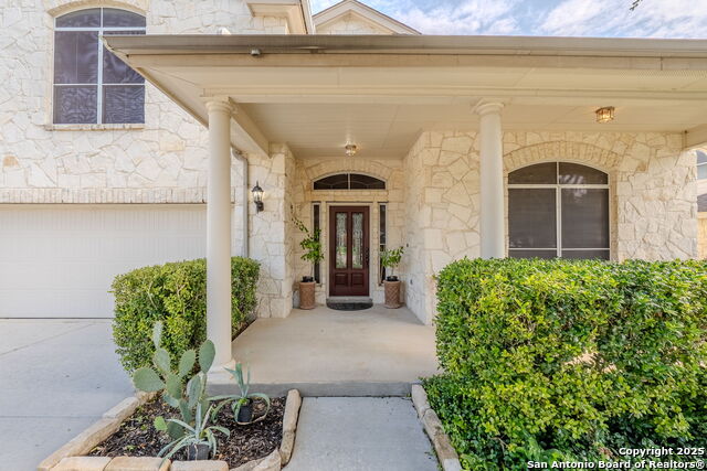 Image 3 of 50 For 918 Armour Dr