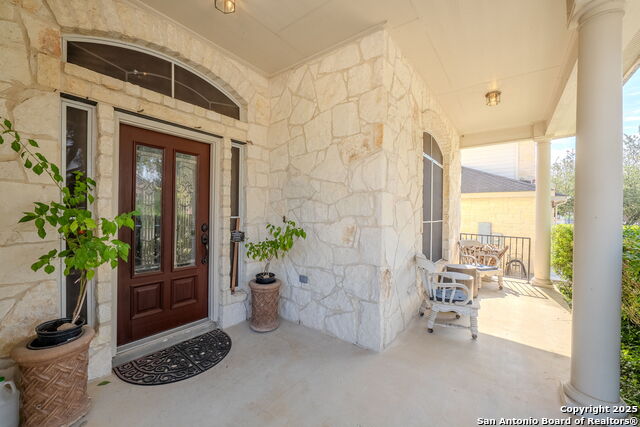 Image 4 of 50 For 918 Armour Dr