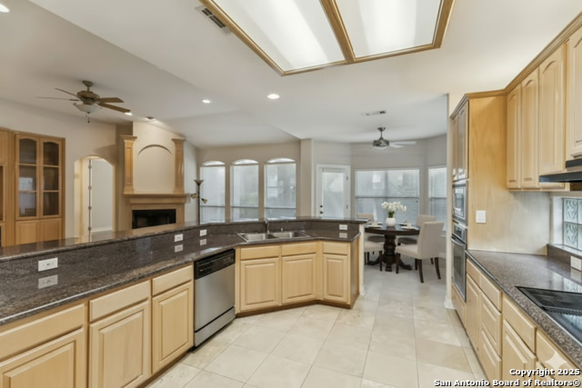 Image 12 of 38 For 1415 Canyon Brk