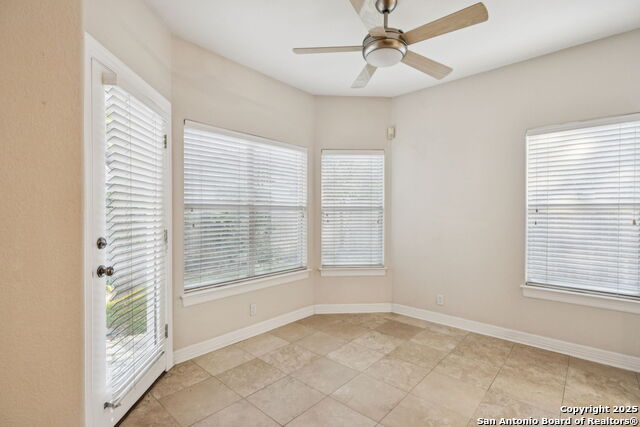 Image 17 of 38 For 1415 Canyon Brk