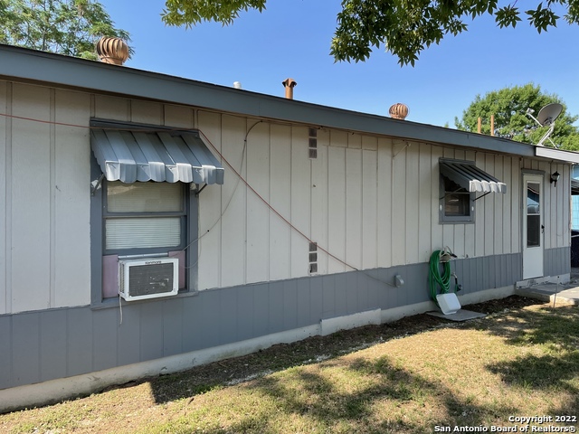 Image 5 of 11 For 227 Gayle Ave