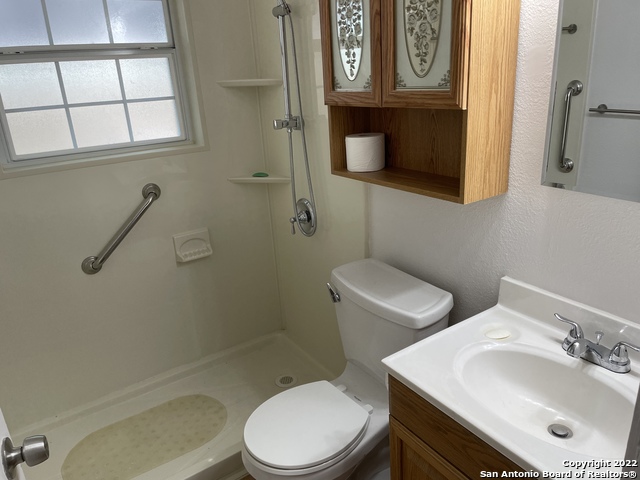 Image 7 of 11 For 227 Gayle Ave