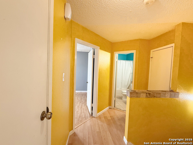 Listing photo id 32 for 9038 Fabens
