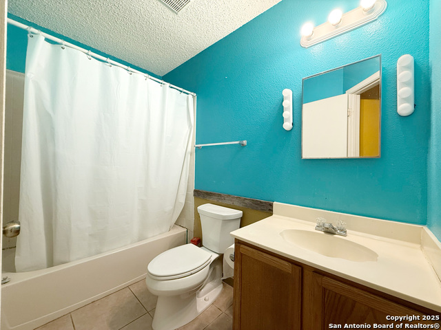 Listing photo id 36 for 9038 Fabens