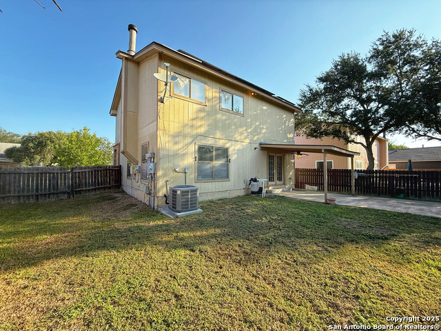 Listing photo id 2 for 9038 Fabens