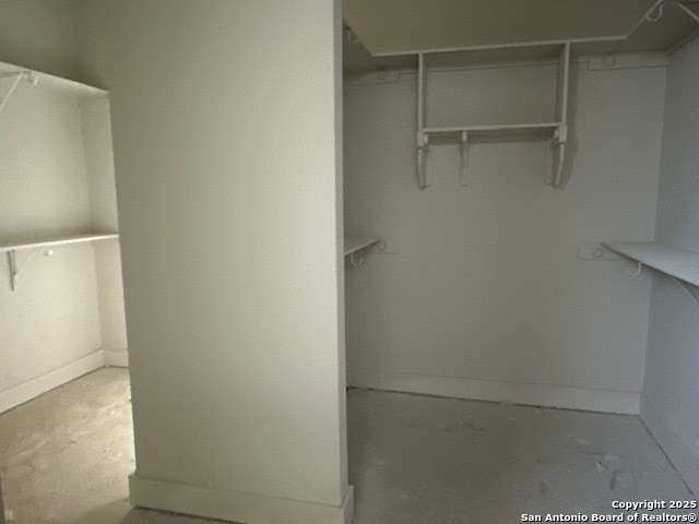 Image 11 of 25 For 8529 Benclare