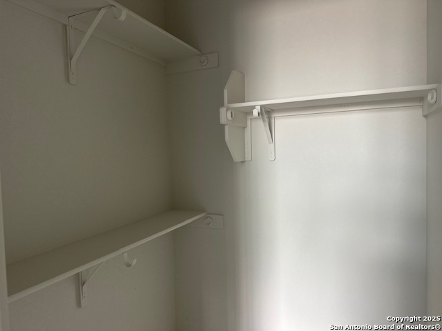 Image 15 of 25 For 8529 Benclare