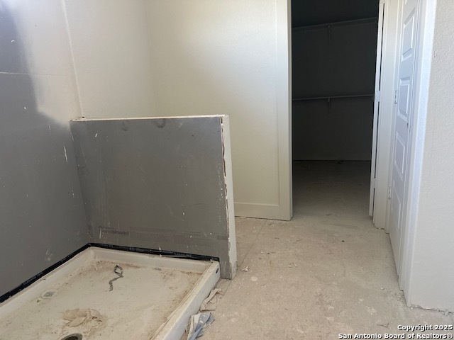 Image 21 of 25 For 8529 Benclare