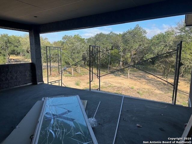 Image 23 of 25 For 8529 Benclare