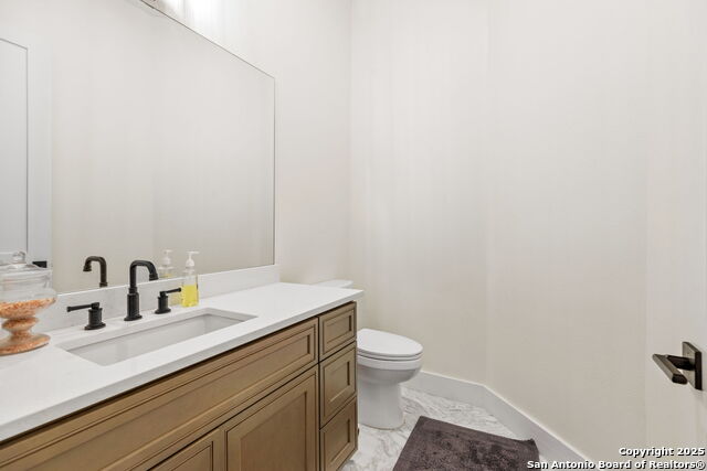 Listing photo id 15 for 1146 Sisterdale Rd