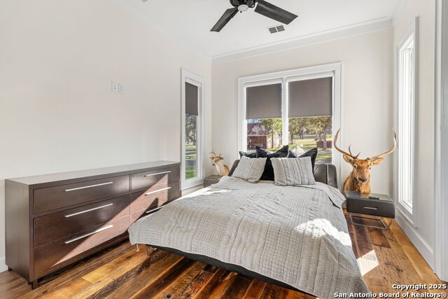 Listing photo id 16 for 1146 Sisterdale Rd