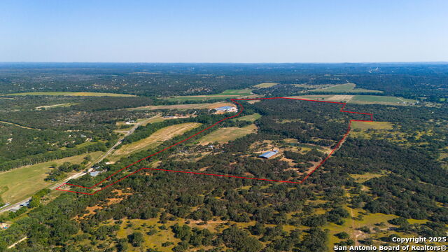 Listing photo id 0 for 1146 Sisterdale Rd