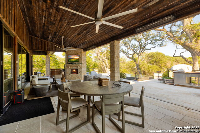 Listing photo id 21 for 1146 Sisterdale Rd