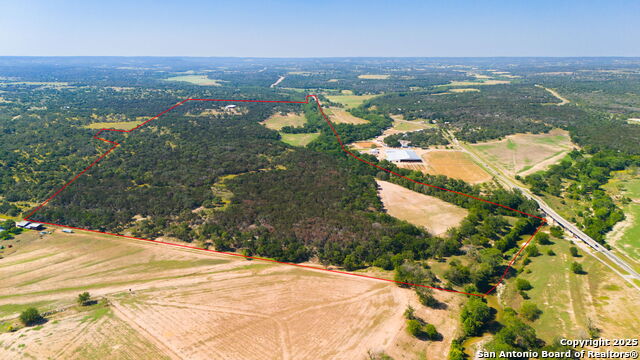 Listing photo id 1 for 1146 Sisterdale Rd