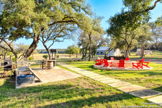 Listing photo id 28 for 1146 Sisterdale Rd