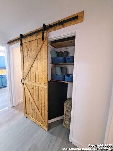 Image 6 of 10 For 942 Vermont