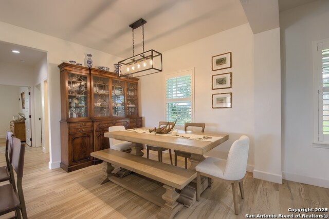 Image 13 of 27 For 806 34th Street